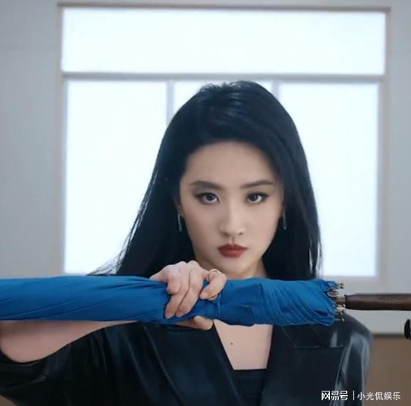 新玺配资 大家总说刘亦菲美得惊艳众人却鲜少有人知道她私下里的自律有多狠